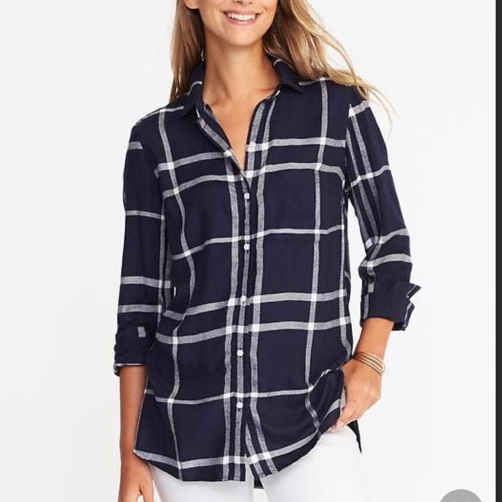 Old Navy The Classic Shirt in Navy Plaid